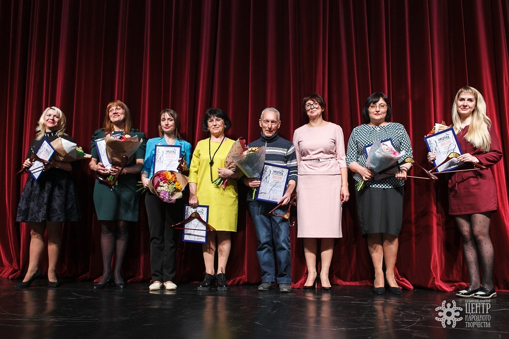 Народные драматические театры Сахалинской области показали свое мастерство на сцене ДК "Родина"