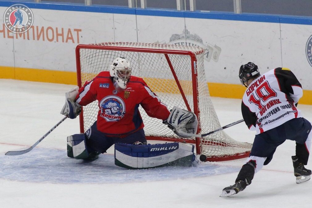 Ногликская "Северная звезда" встретится в полуфинале Ночной хоккейной лиги с командой из Казани