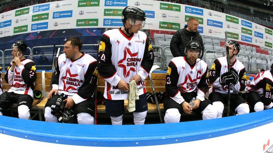 Сахалинская "Северная звезда" стала серебряным призером фестиваля Ночной хоккейной лиги