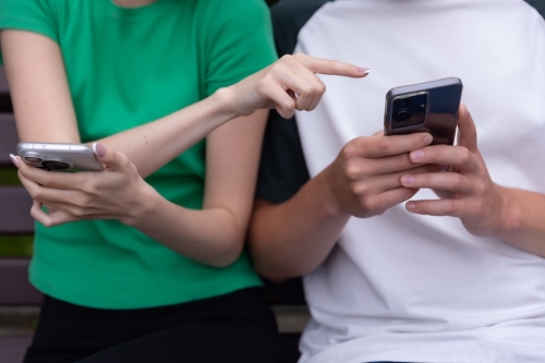 Вертикальные короткие сериалы стали трендом у сахалинцев