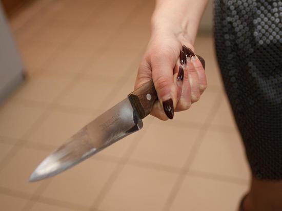 Жительница Охи проведёт больше двух лет в колонии за удар сыну ножом