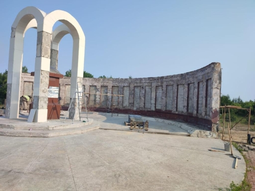Началась активная стадия реконструкции мемориала в память жертв Нефтегорского землетрясения