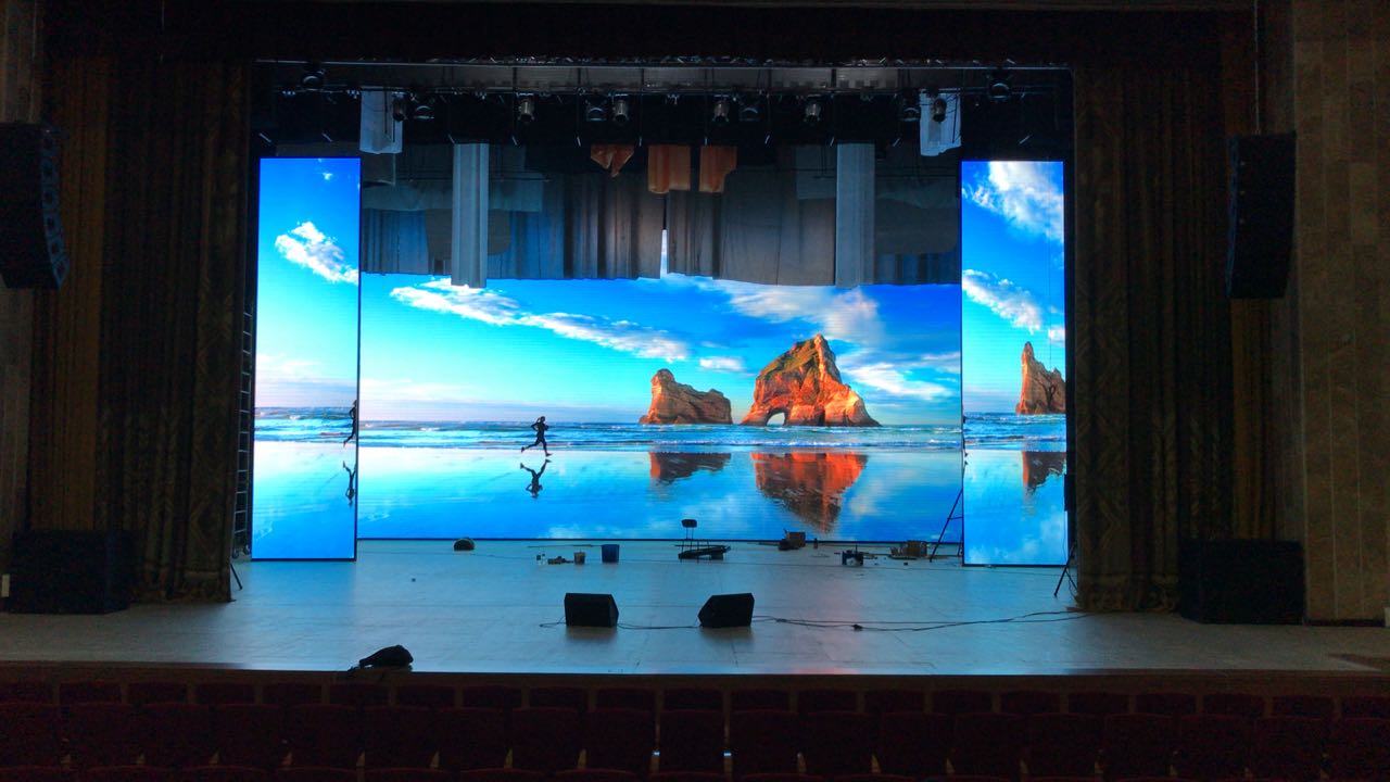 Светодиодный экран установят на сцене охинского дворца культуры