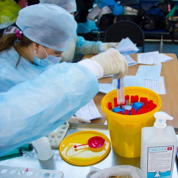 Сахалинцы перед поездкой в другие регионы смогут сдать тесты на коронавирус бесплатно