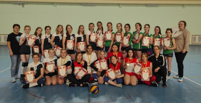 Юные спортсменки из Охи приняли участие в соревнованиях по волейболу в Ногликах