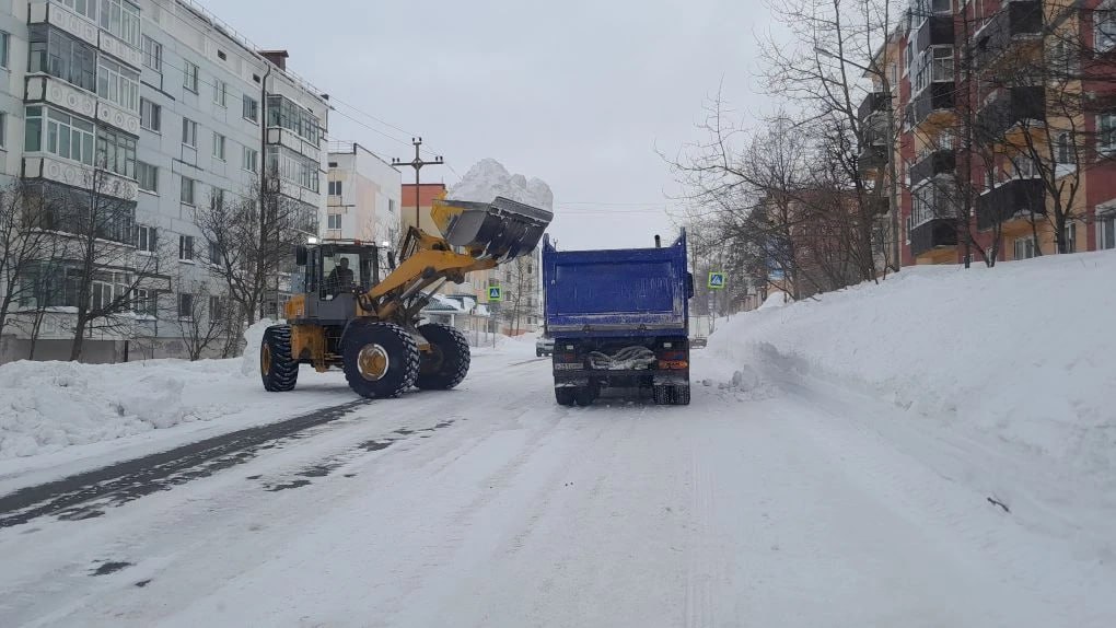 В Охе временно перекроют участок дороги из-за расчистки