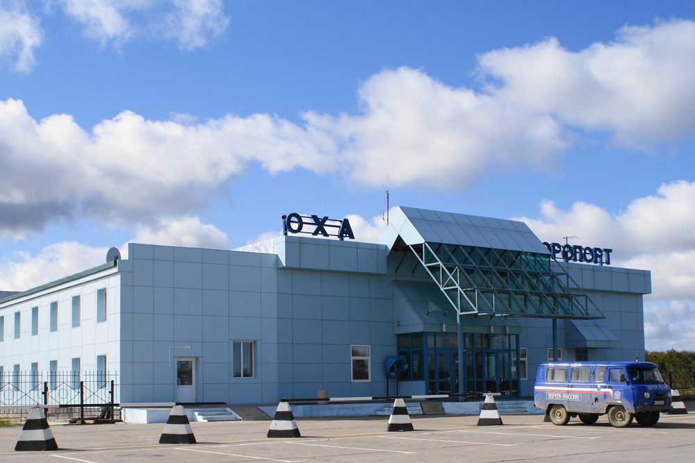 Охинский аэропорт завершает год с миллионными убытками