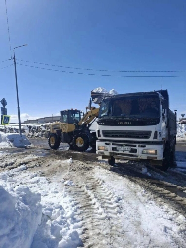 Более 16 тысяч кубометров снега вывезли в Охе
