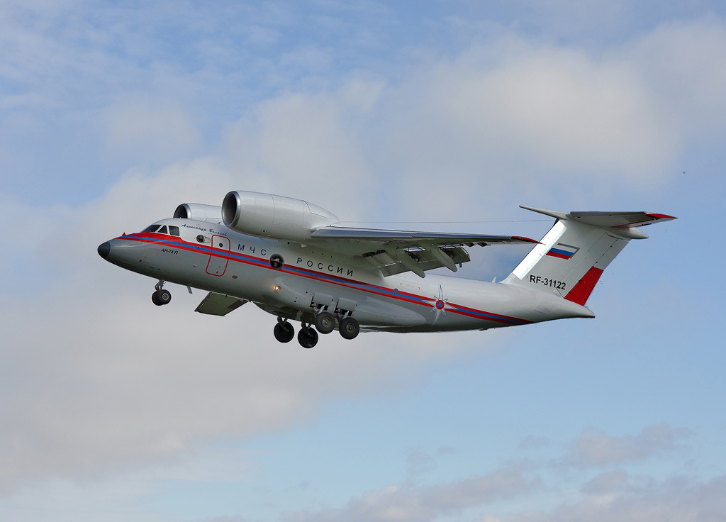 Самолет МЧС транспортировал двух пациентов с Охи в Южно-Сахалинск