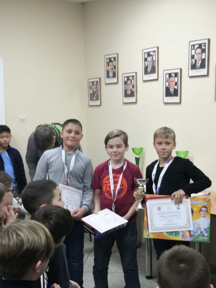 Охинские шахматисты приняли участие в VIII Детском шахматном турнире "Волшебная ладья"