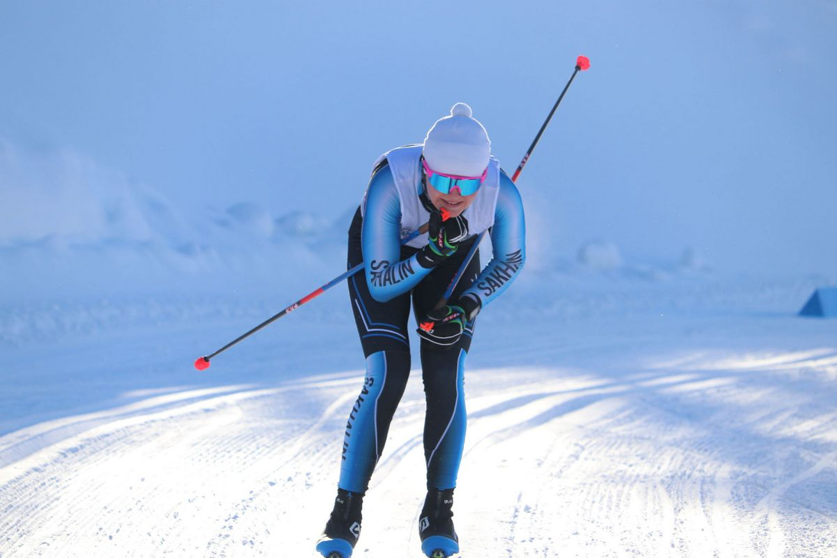Охинские спортсмены завоевывают награды на соревнованиях по лыжным гонкам в Южно-Сахалинске