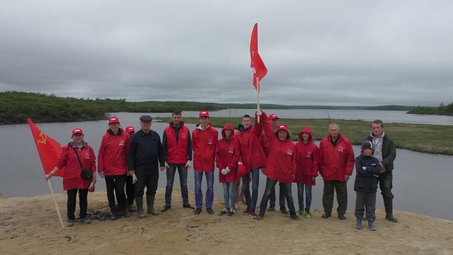Охинцев приглашают принять участие в уборке прибрежной зоны озера Медвежье