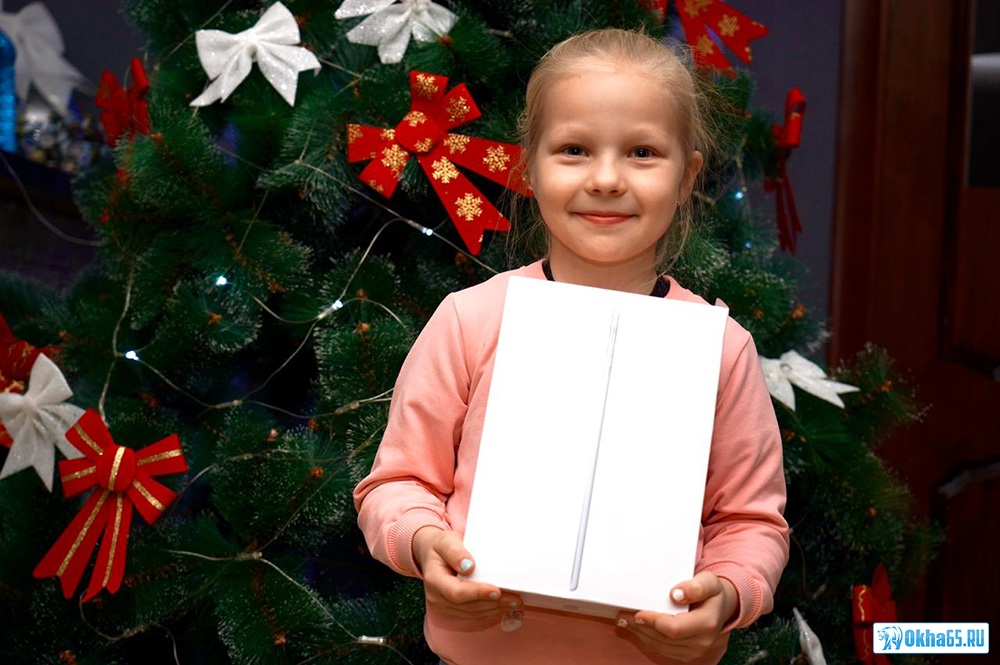 Охинцы под Новый год получили iPhone 11 Pro, iPad Air, AirPods Pro и 41 сертификат на пиццы