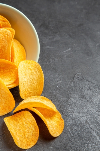 Чипсы и газировку предложили маркировать как опасные для здоровья