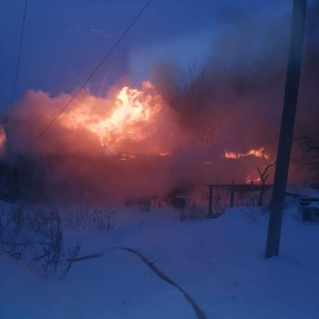 В Некрасовке из-за пожара две семьи остались без дома