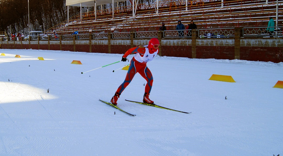 Охинская лыжница Эльвира Канаева стала спортсменкой марта