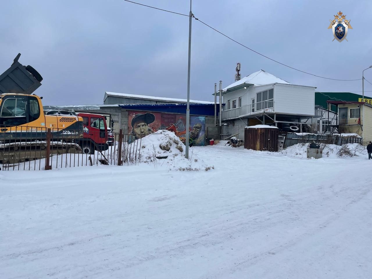 В Охе найден мёртвым мужчина на дороге