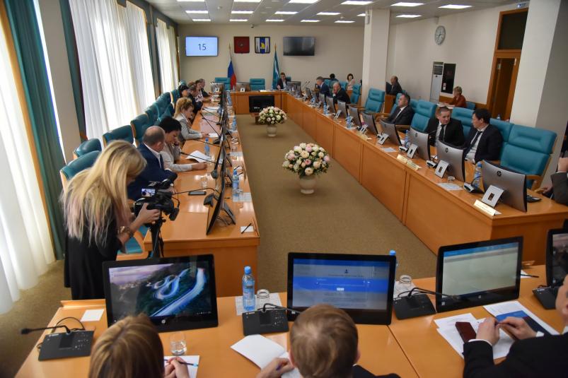 Областные депутаты проголосовали против проекта ущемляющего интересы сахалинцев закона