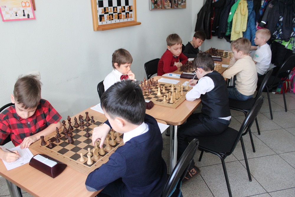 Охинские шахматисты приняли участие в региональном первенстве