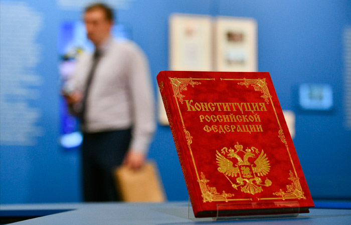Путин назначил голосование по поправкам в Конституцию на 1 июля. Этот день будет объявлен выходным