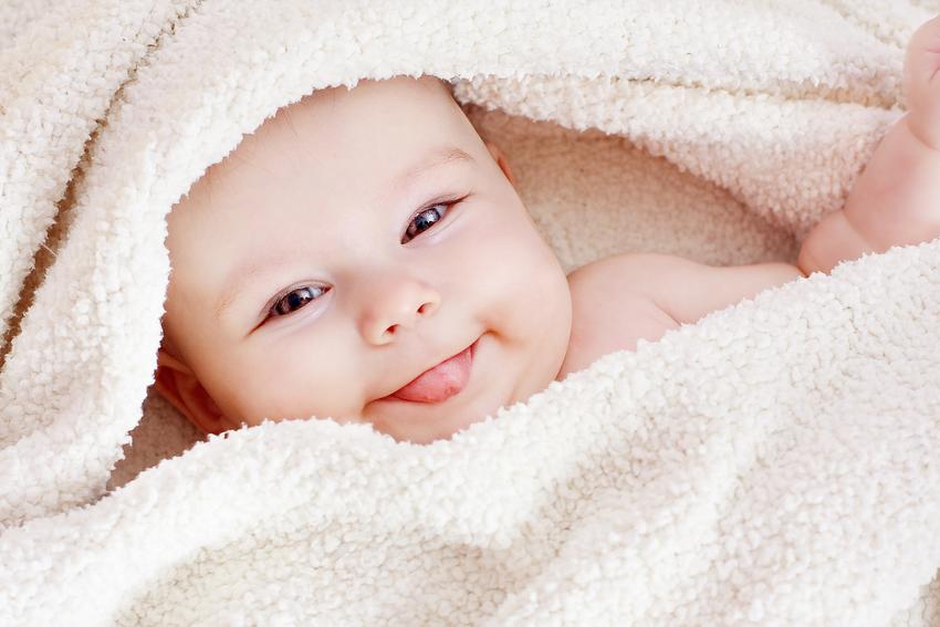 Охинская администрация объявляет о приеме заявлений на ежемесячную выплату за рождение первого ребенка