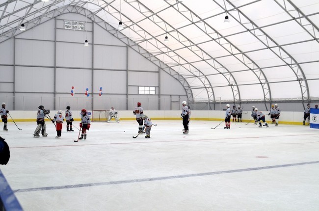 Инженерные изыскания для строительства крытого хоккейного корта в Охе завершатся к середине декабря