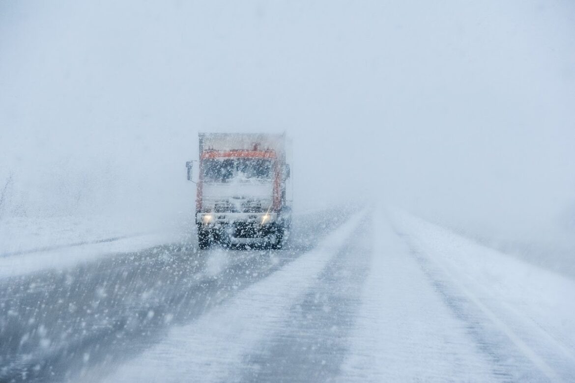 Автодорога «Ноглики — Оха» закрыта из-за неблагоприятных погодных условий