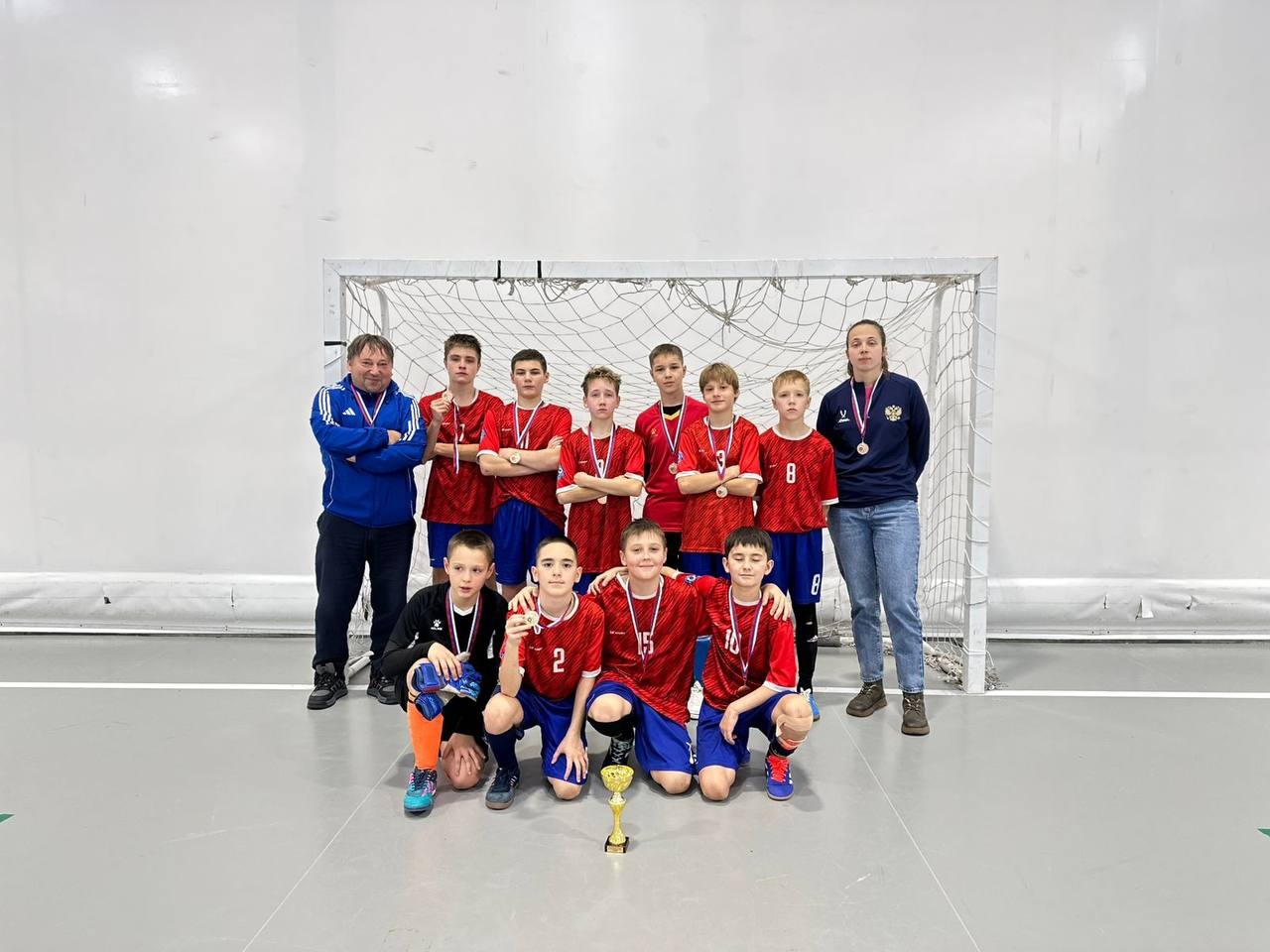 Команда из Охи заняла третье место на первенстве области по футзалу