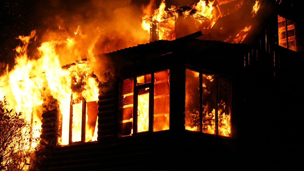 Пожарные потушили частный дом в Охе