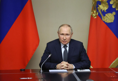 Путин анонсировал допвыплаты медикам первичного звена с января 2023 года