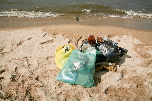 Администрация Охи приглашает жителей принять участие в уборке прибрежной территории озера Семиозерье