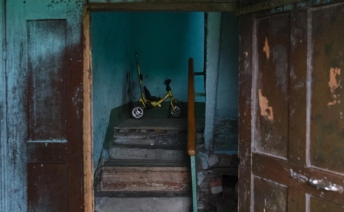 Госдуме напомнили о штрафах за коляски и велосипеды в подъездах