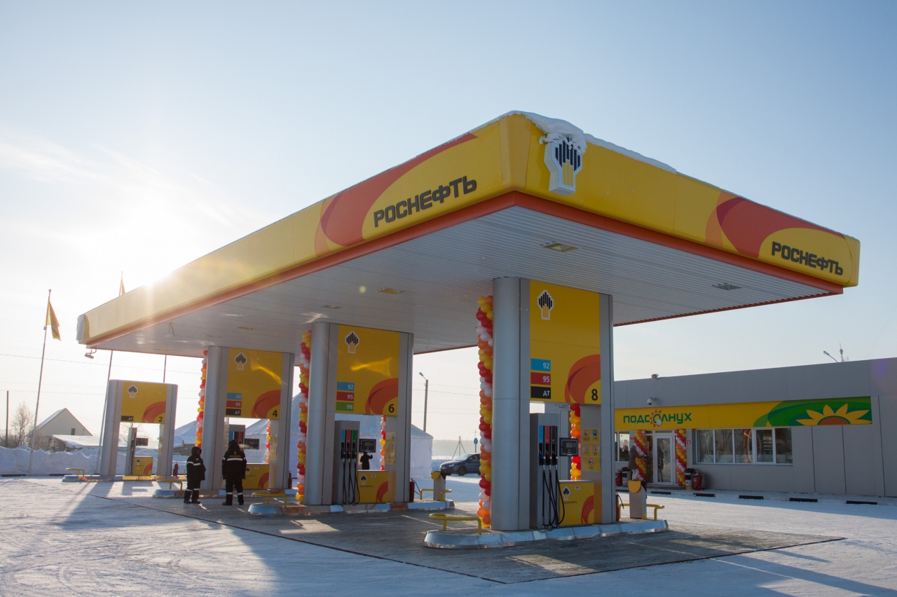 Дизельное топливо на АЗС "Роснефти" подорожало на два рубля