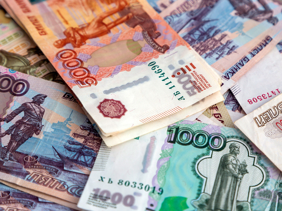 Сахалинцам начали выплачивать увеличенную пенсию
