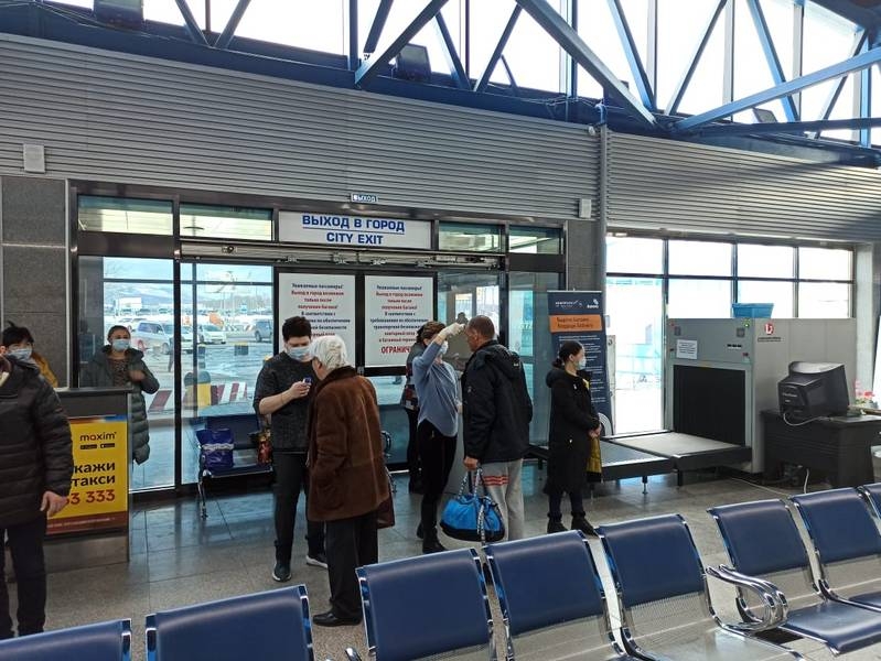 В аэропорту Южно-Сахалинска ввели термометрический контроль на внутренних рейсах