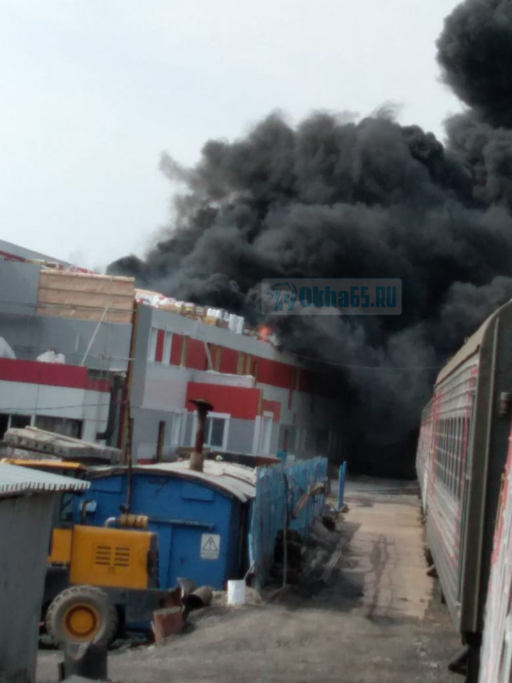 В Южно-Сахалинске на территории железнодорожного вокзала произошёл пожар