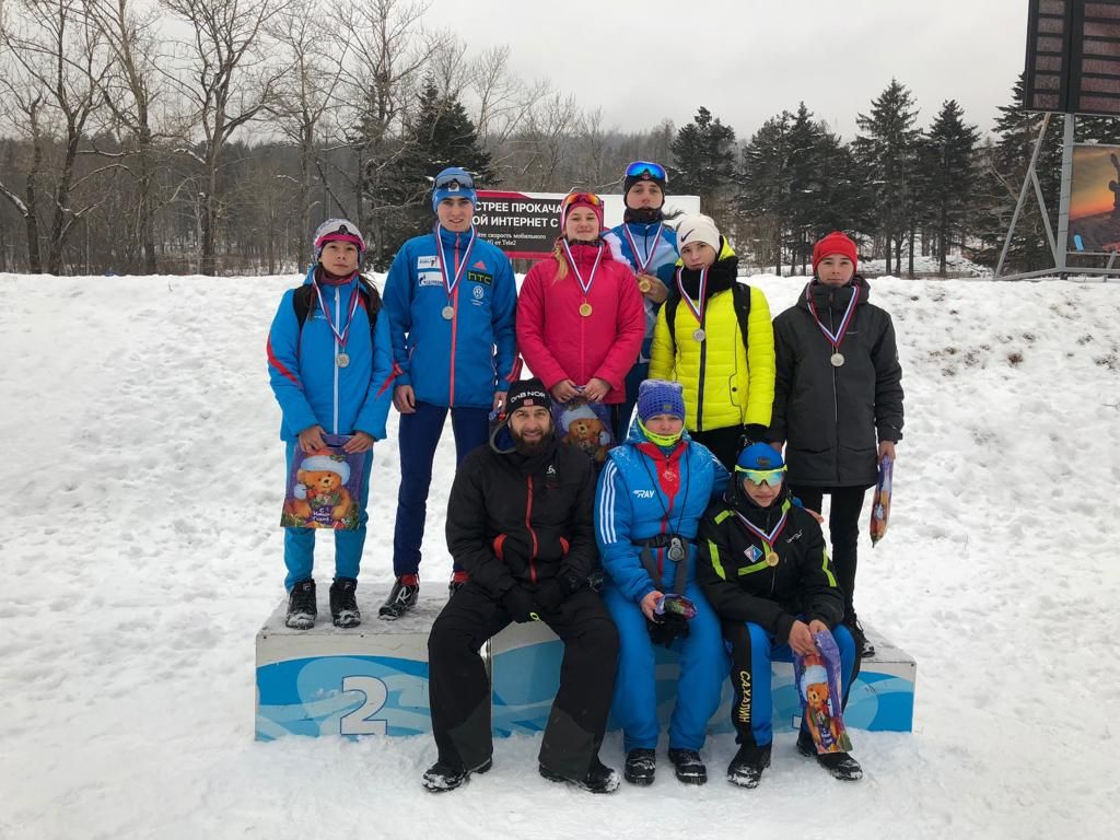 Охинские лыжники завоевали 14 медалей на региональных соревнованиях