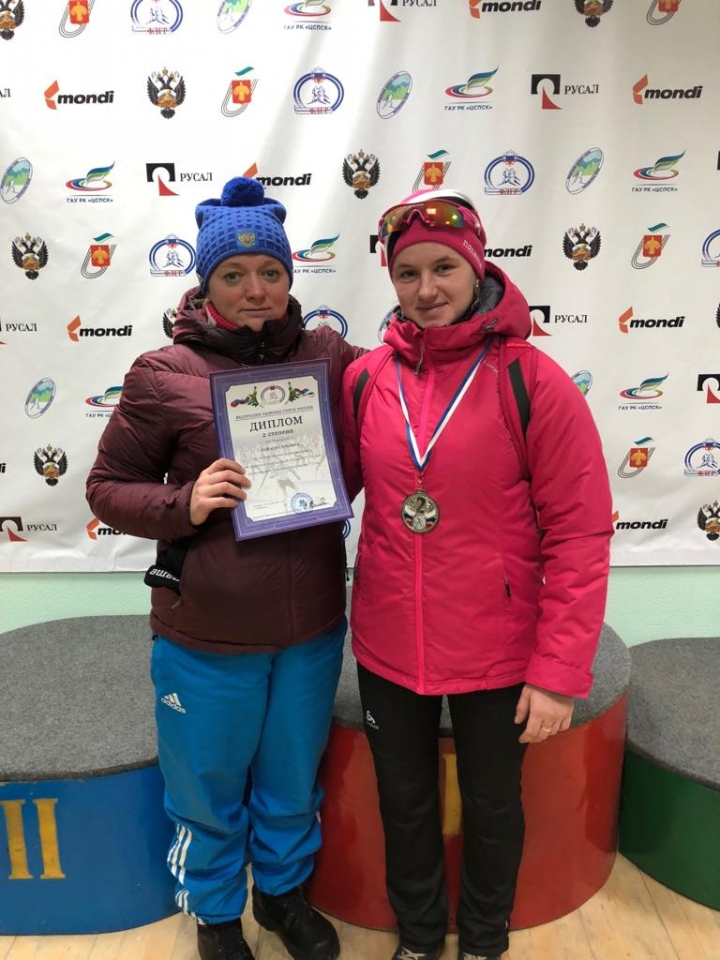 Охинская спортсменка завоевала второе место на Всероссийских соревнованиях по лыжным гонкам