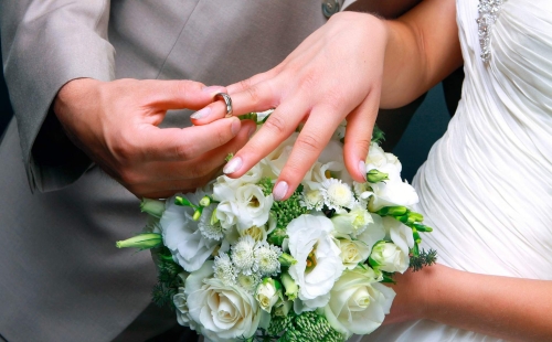 Забронировать красивые даты для бракосочетания в 2024 году предлагает охинский ЗАГС