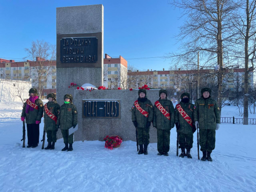 Охинская школа № 7 отмечена благодарностью замминистра обороны РФ