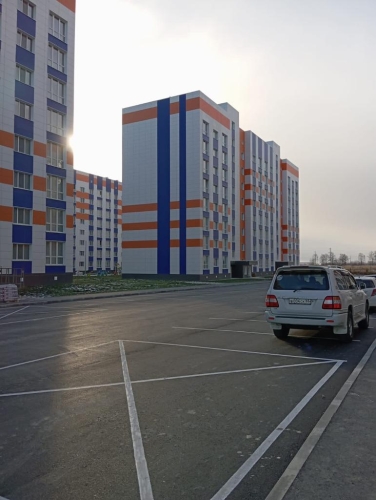 В преддверии Нового года квартиры в Троицком получат 63 охинских пенсионера
