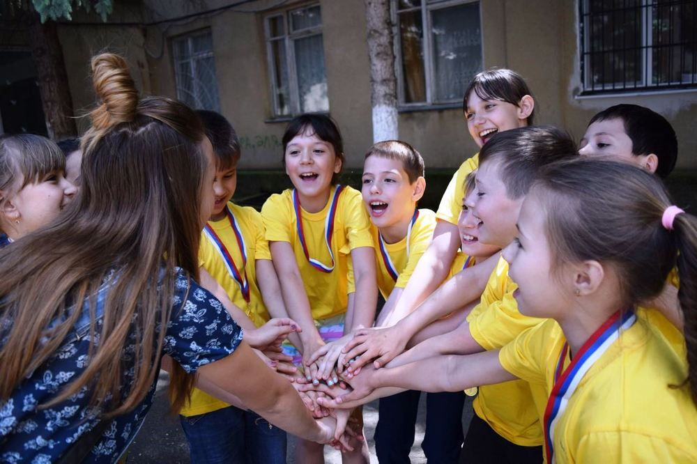 Более 20 пришкольных лагерей примут охинских детей предстоящим летом
