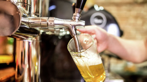 В Госдуме готовят законопроект о запрете продажи пива без лицензии