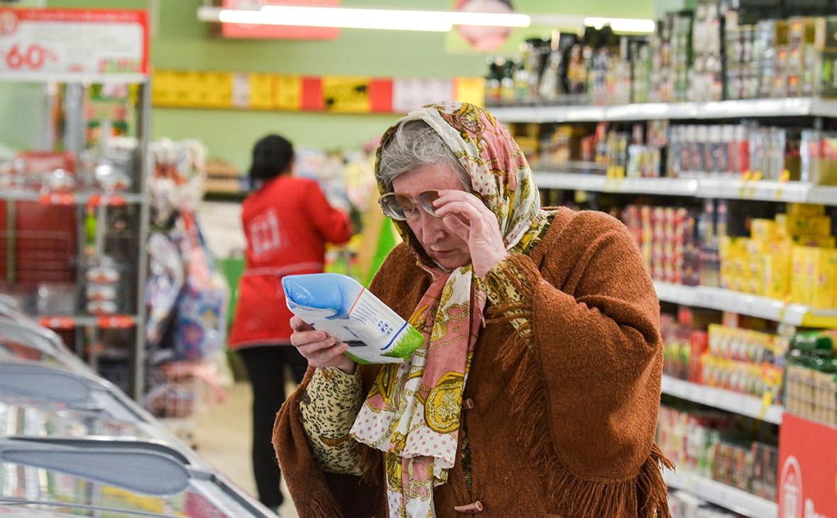 Сельских пенсионеров отвезут за покупками в Оху в магазины низких цен