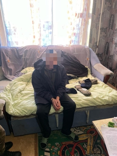 В Охе задержан криминальный курьер, который помогал телефонным аферистам