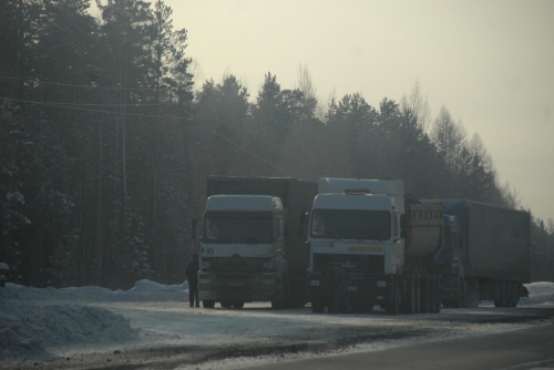 На участках трассы Южно-Сахалинск – Оха будет ограничено движение грузового транспорта