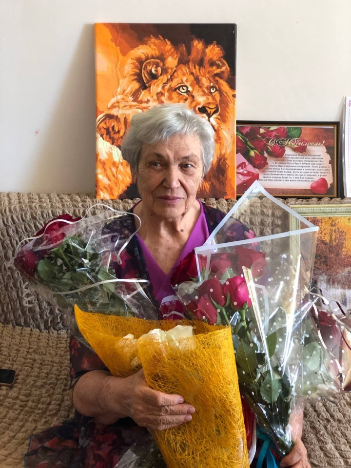 85-летний юбилей отметила Зинаида Ивушкова, посвятившая работе в здравоохранении Охинского района 56 лет жизни