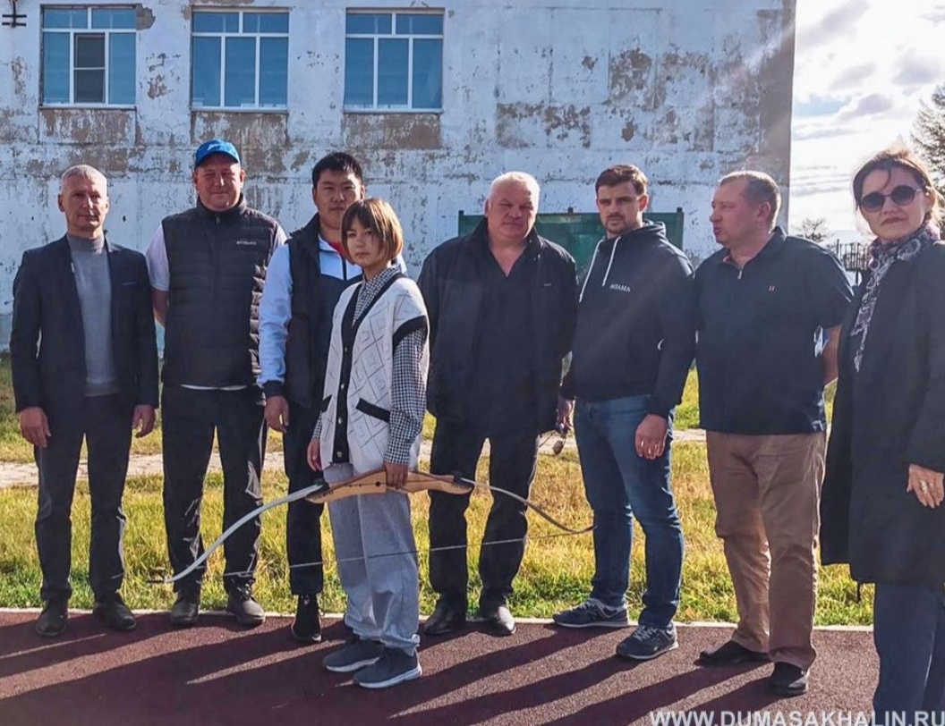 Депутаты облдумы оценили состояние спортивных объектов и перспективы туризма в Охинском районе