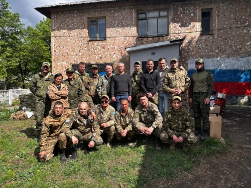 Команда «Оха – фронту» и Евгений Михлик встретились с охинскими бойцами в зоне СВО